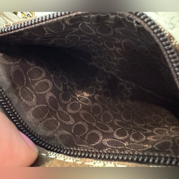 COACH Signature Crossbody bag Brown Small - Picture 7 of 13